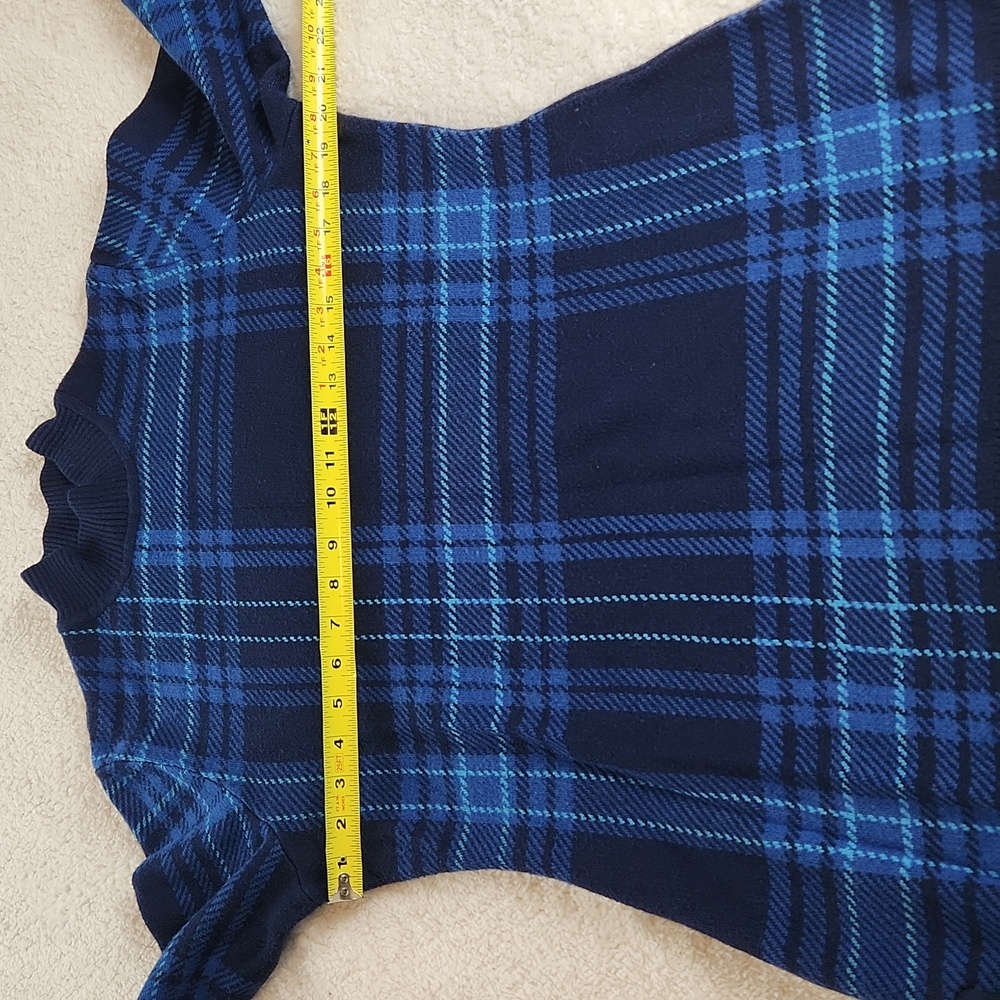 Isaac Mizrahi Live sweater dress blue plaid, feminine and classic - Picture 7 of 10